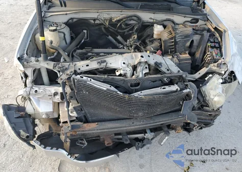 2010 Ford Escape Xlt z USA, uszkodzony, nr VIN 1FMCU0D79AKB20065